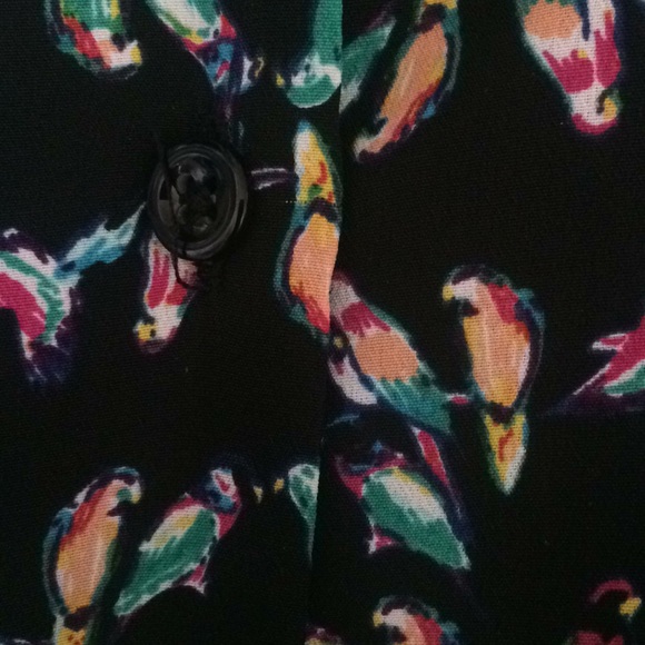 Summer parrot pattern front tie collar button down - Picture 3 of 5